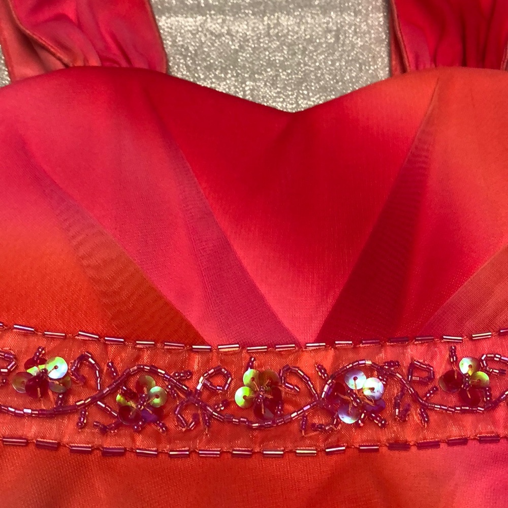 Spring dress - Picture 2 of 2